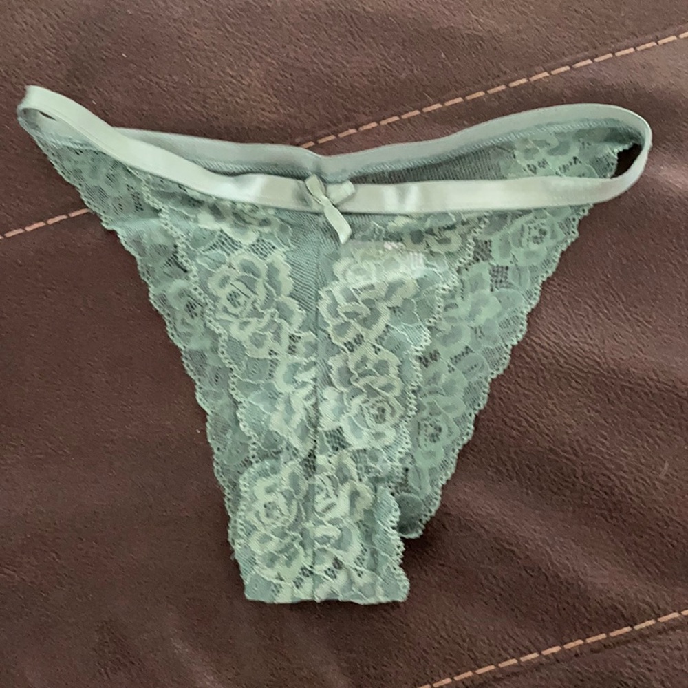 💕KNOTTY KNICKERS 💕 Small SEXY green panties!